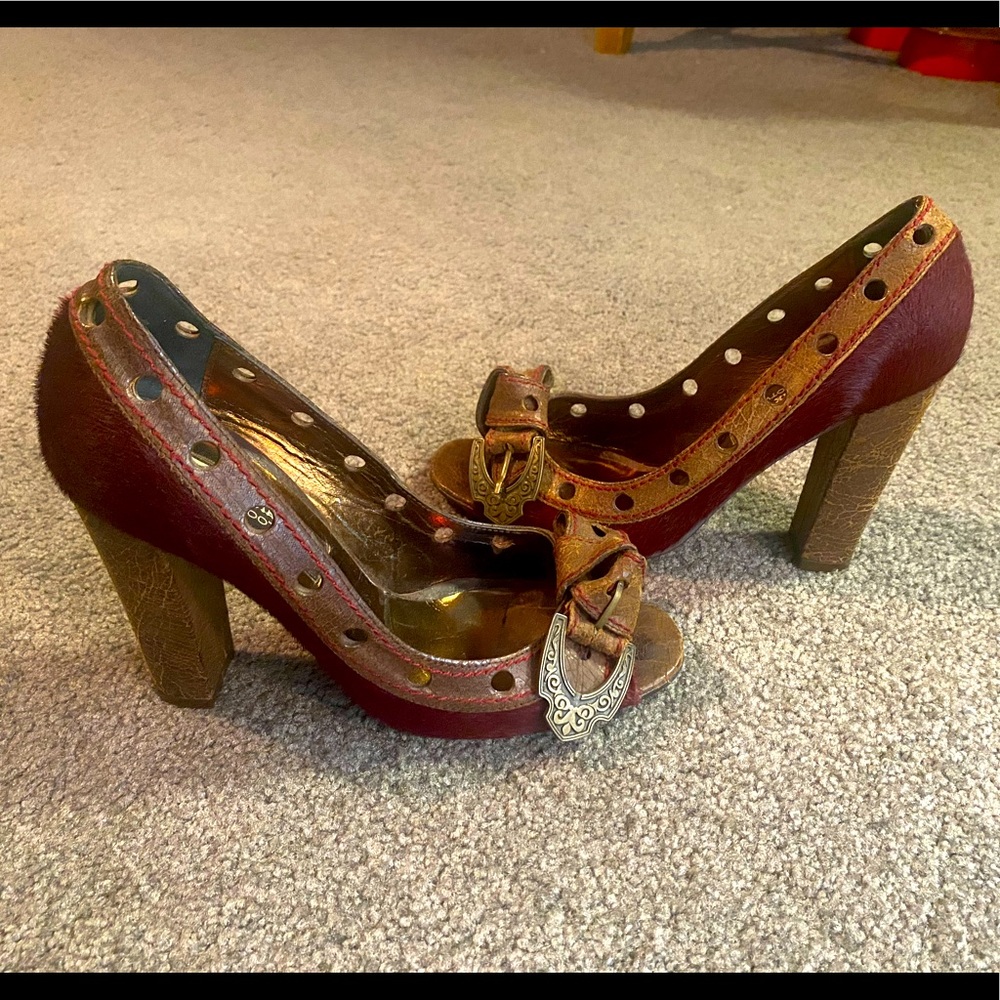 Antik Denim Footwear - Burgundy crackle leather/furry 4” peep toe heels